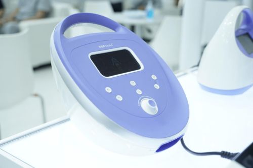 倍益康閃耀85屆CMEF秋季盛會 MINI按摩器創新亮相，服務健康新理念